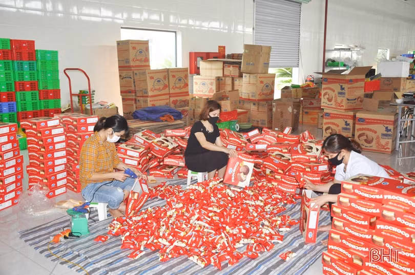 Khôi phục sản xuất, không chủ quan, buông lỏng phòng chống dịch