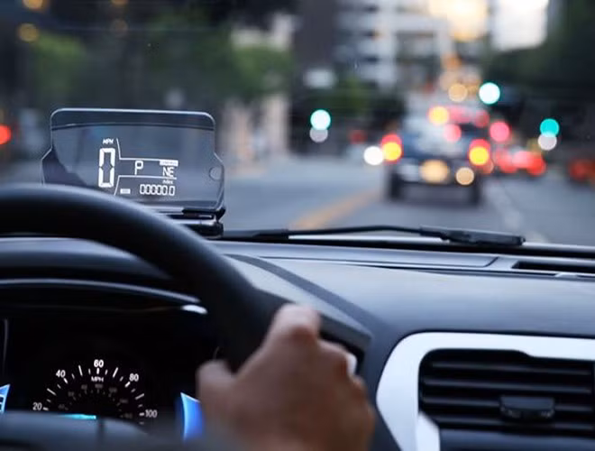 Cách khắc phục kính lái và gương mờ lái xe nên biết