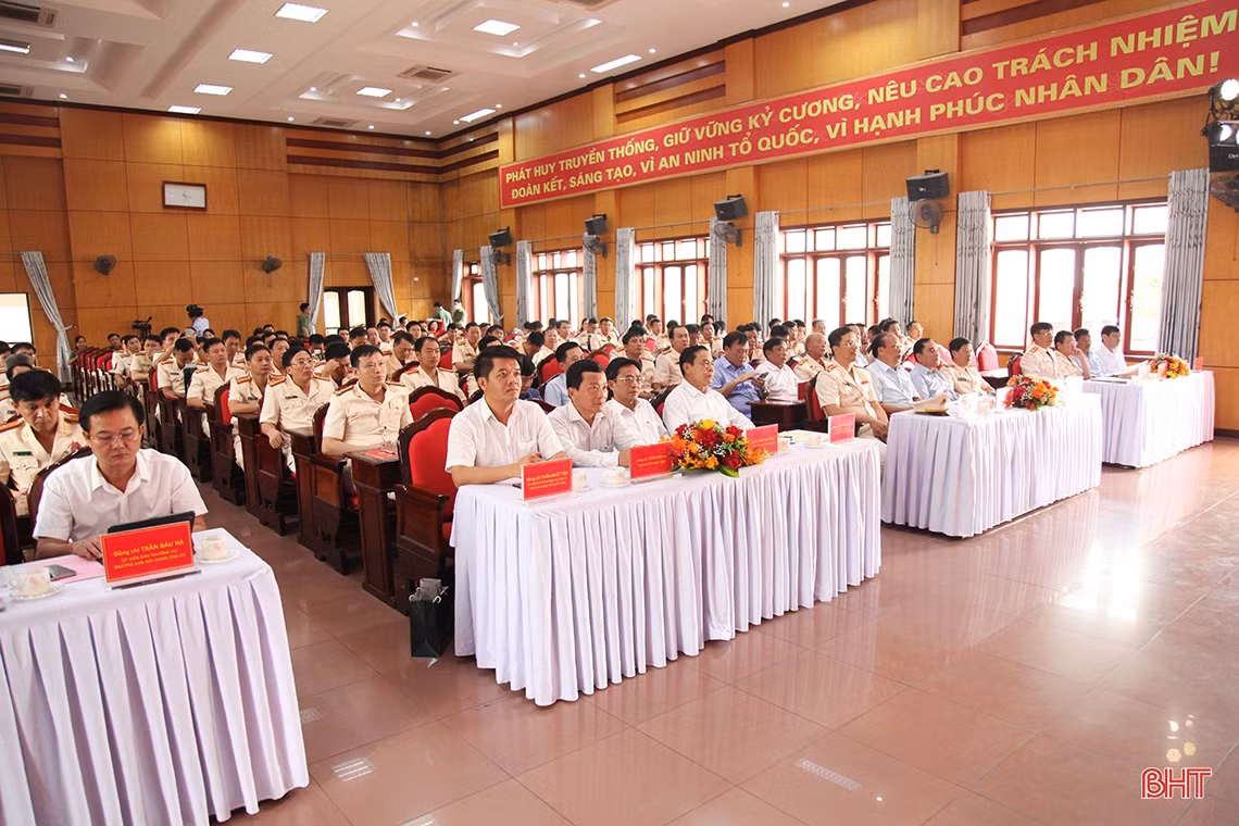 Xây dựng lực lượng Cảnh sát nhân dân Công an Hà Tĩnh ngày càng tinh nhuệ, hiện đại