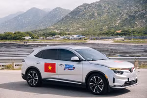 Mẫu xe gia đình nào có trang bị an toàn tốt nhất hiện nay?