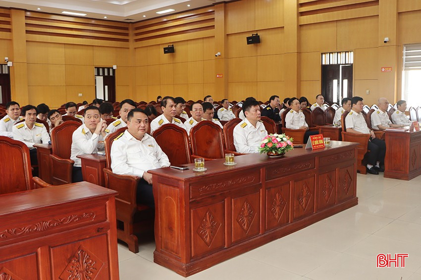 Đại biểu tham dự hội nghị tại điểm cầu Hà Tĩnh. bqbht_br_1421.jpg