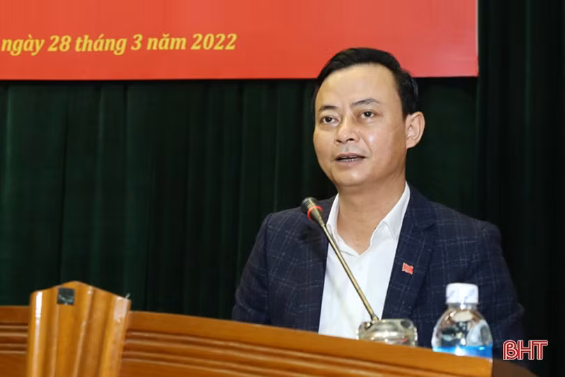 Tập trung tuyên truyền các hoạt động kỷ niệm 65 năm Ngày Bác Hồ về thăm Hà Tĩnh ảnh 7 Tập trung tuyên truyền các hoạt động kỷ niệm 65 năm Ngày Bác Hồ về thăm Hà Tĩnh