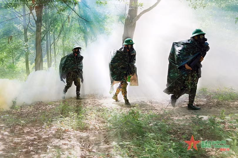 Chú trọng huấn luyện, nâng cao khả năng sẵn sàng chiến đấu