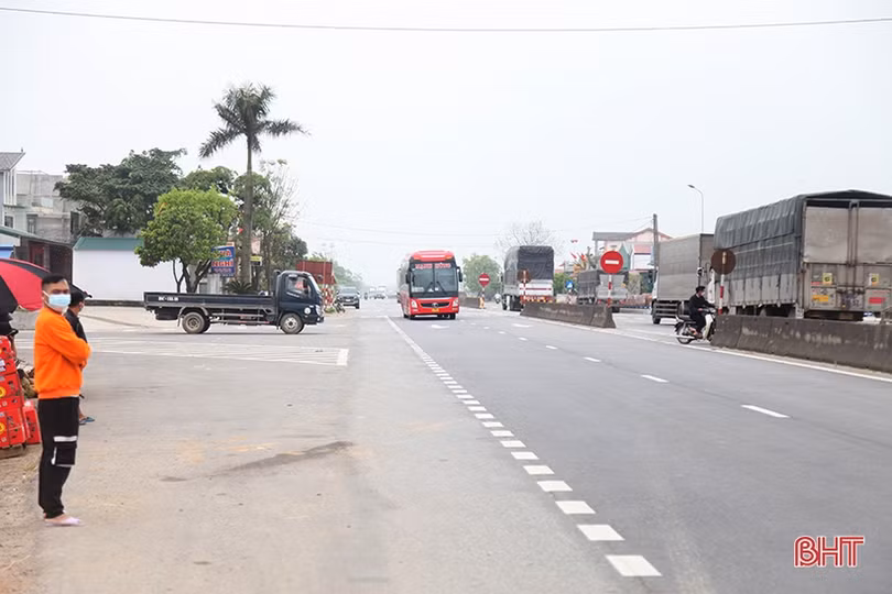 Tiềm ẩn tai nạn tại nút giao vào trung tâm hành chính huyện Kỳ Anh