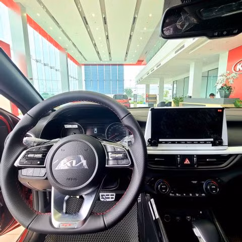 Kia K3 Turbo GT 2022 giá 759 triệu đã bắt đầu về đại lý