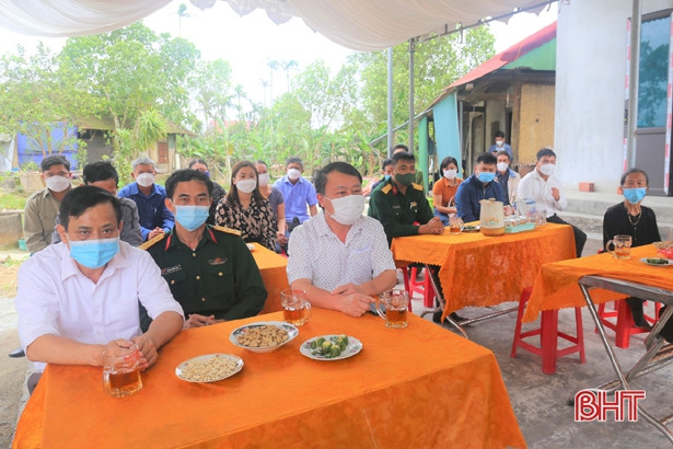 Quân khu 4 hỗ trợ xây nhà tình nghĩa cho hộ nghèo ở Thạch Hà