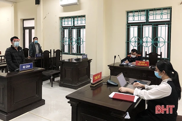 Tàng trữ trái phép chất ma túy, “bóc lịch” 21 tháng tù