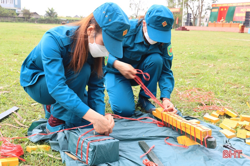 Xem “chiến sỹ sao vuông” Nghi Xuân biểu diễn võ thuật đối kháng