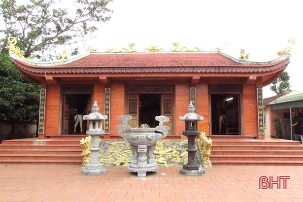 Đón nhận bằng xếp hạng di tích lịch sử - văn hóa cấp tỉnh đền Vĩnh Tuy