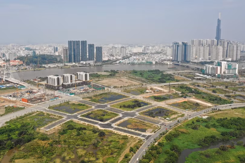 Đề xuất tăng mức phạt người bỏ cọc đấu giá đất