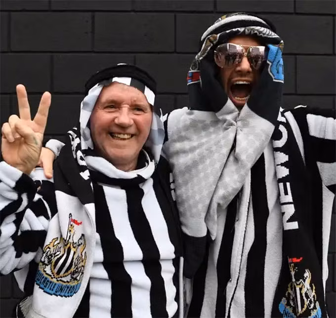 Abramovich bị ép bán Chelsea, tiếp theo sẽ là ông chủ của Man City và Newcastle?