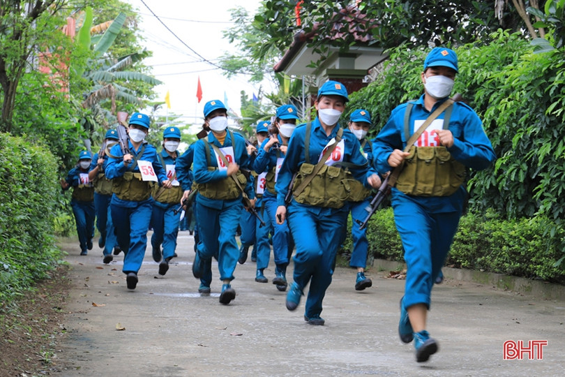 Xem “chiến sỹ sao vuông” Nghi Xuân biểu diễn võ thuật đối kháng