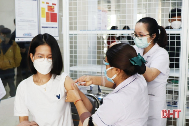 Hà Tĩnh đang cách ly, điều trị cho 4.877 bệnh nhân COVID-19