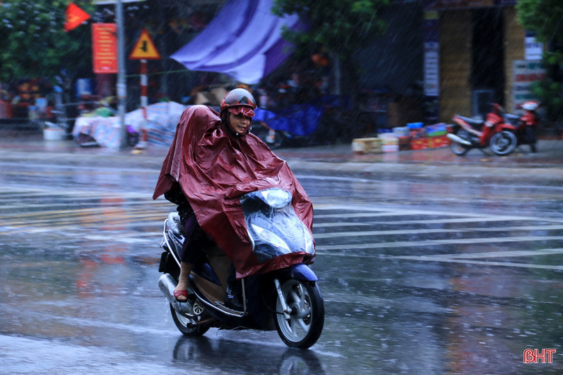 Dự báo, từ đêm nay, nhiều nơi ở Hà Tĩnh có mưa rất to