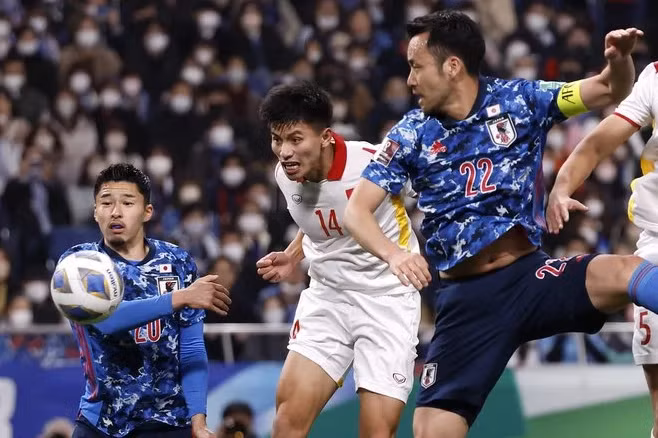 Hố sâu ngăn cách tuyển Việt Nam trước Nhật Bản