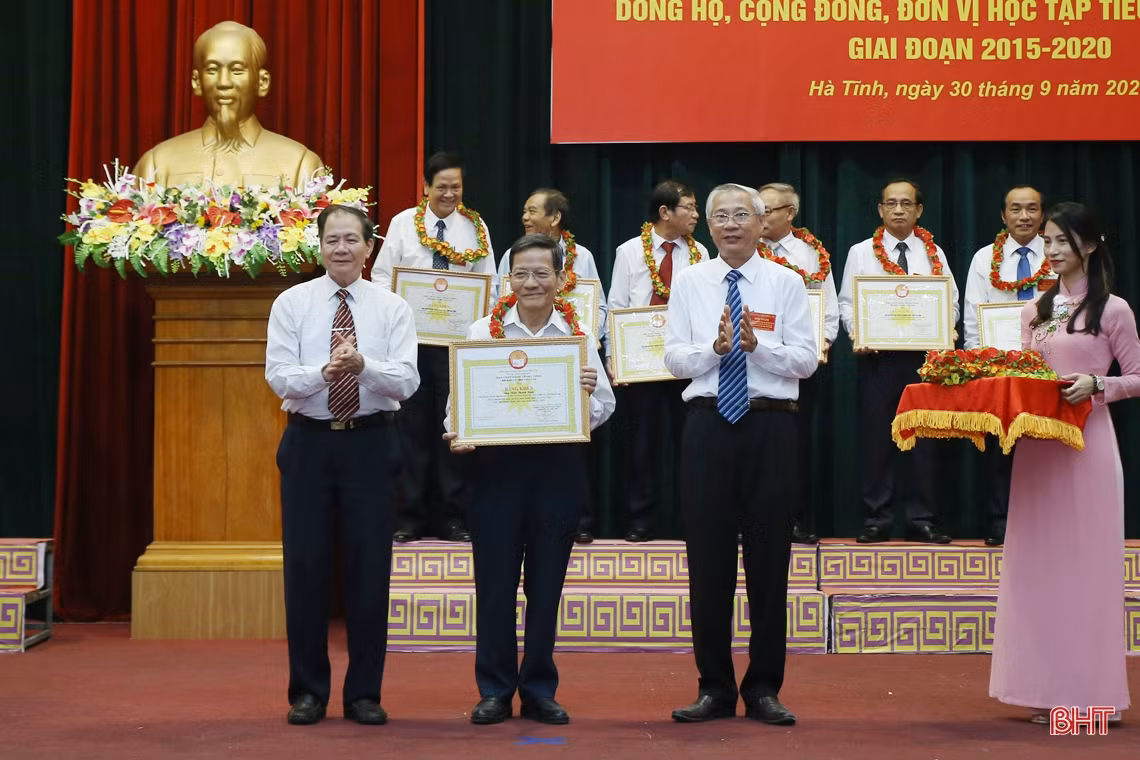 Không ngừng đổi mới sáng tạo, đẩy mạnh phong trào học tập suốt đời ở Hà Tĩnh