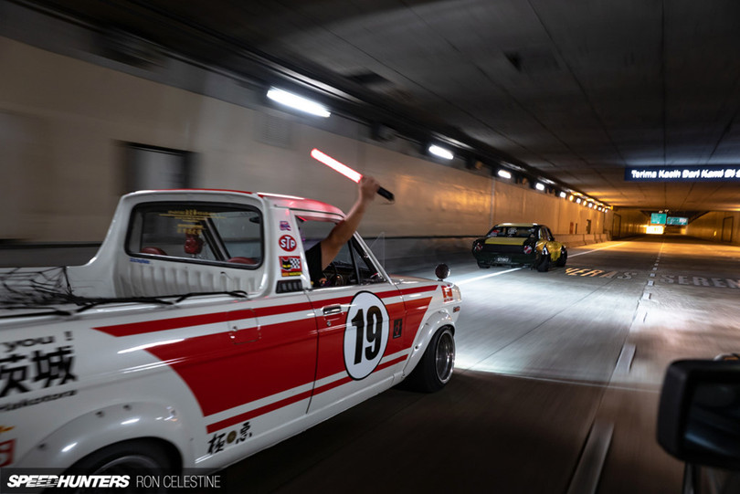 gioi choi xe malaysia trong con nghien xe nhat