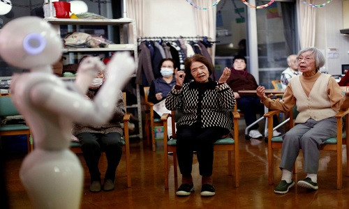 tri tue nhan tao giai phap cho thieu hut lao dong o nhat ban