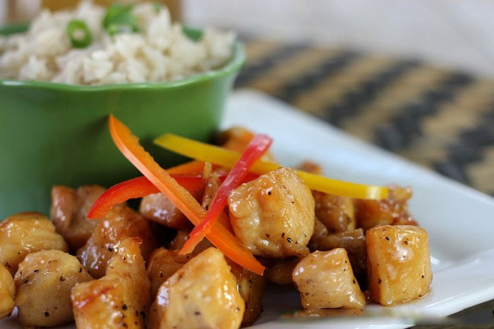 cac mon an tu thit ga thom ngon bo duong nhat