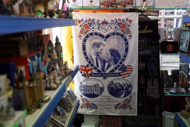 do luu niem an theo dam cuoi hoang gia anh