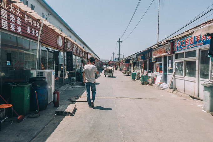 ben trong thanh pho iphone o trung quoc