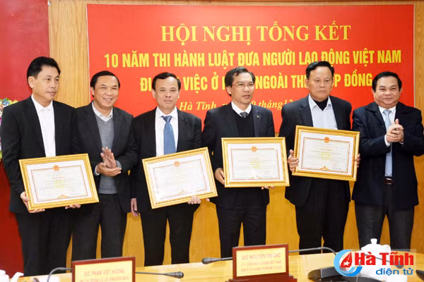 han quoc tam ngung chuong trinh eps lao dong ha tinh tu hai minh