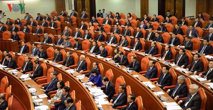 hoi nghi trung uong 7 nong van de kiem soat quyen luc chong chay chuc chay quyen