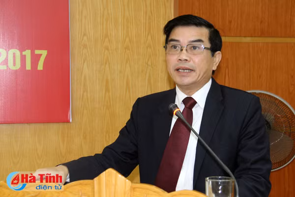 tuyen truyen pho bien giao duc phap luat dung trong tam trong diem