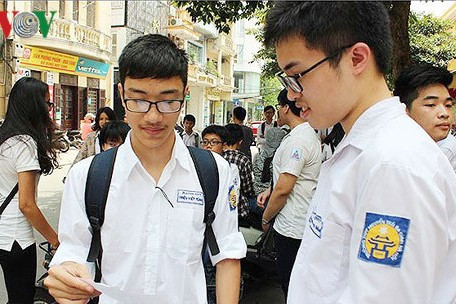 hon 900 thi sinh dang ky thi vao truong thpt chuyen ha tinh