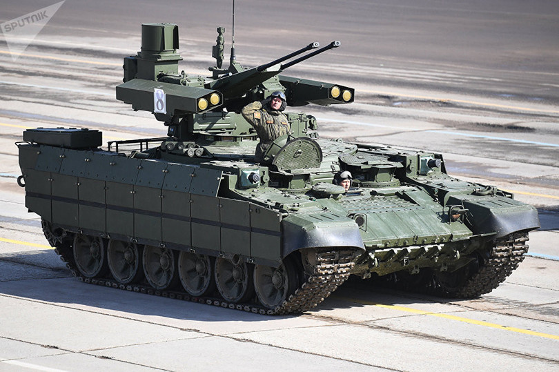 dan vu khi hung hau duoc cho doi trong ngay chien thang cua nga