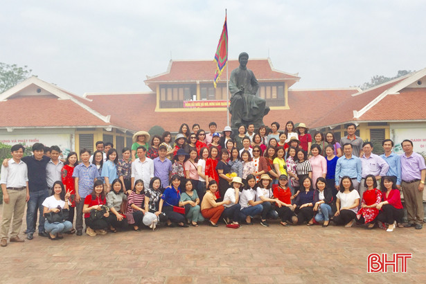 khu di tich nguyen du don 3 000 luot khach