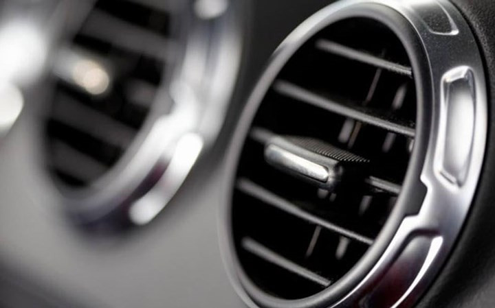 nhung meo nho giup ban ha nhiet cho o to trong thoi tiet nang nong