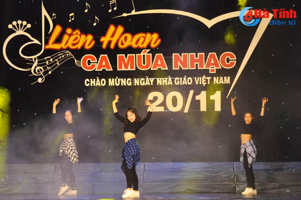 soi dong dac sac dem van nghe tri an thay co giao