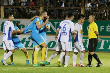 vpf khong moi trong tai kien lam viec vo thoi han