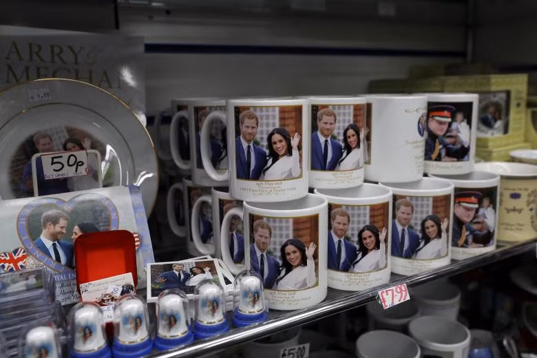 do luu niem an theo dam cuoi hoang gia anh