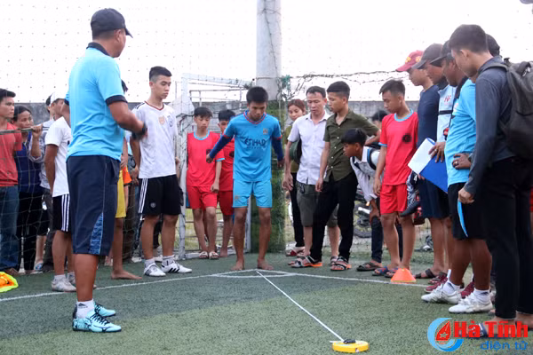 17 cầu thủ nhí trúng tuyển vào Trung tâm đào tạo bóng đá PVF