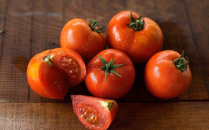 an nhieu ca chua khong tot nhu van nghi