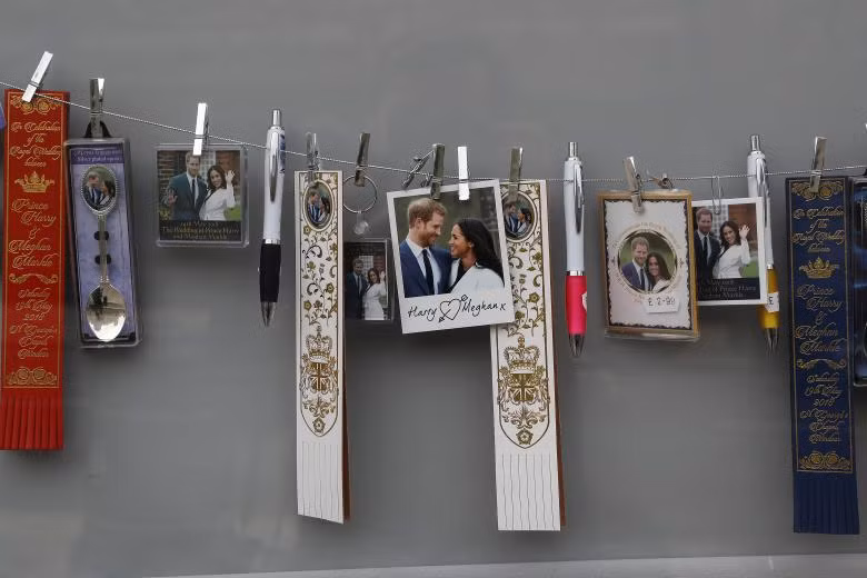 do luu niem an theo dam cuoi hoang gia anh