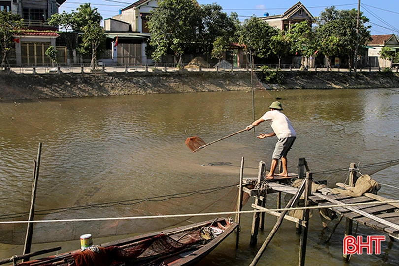 binh di xom chai giua long thanh pho ha tinh