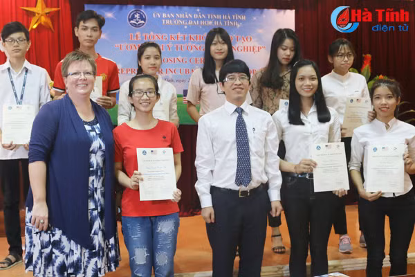 dh ha tinh hoan thanh khoa dao tao uom mam y tuong khoi nghiep