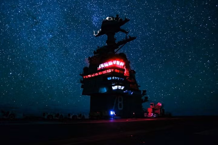 hinh anh an tuong it thay ve cac hoat dong ben trong hai quan my