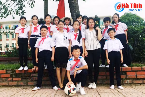 cau thu nhi ha tinh duoc pvf va slna tuyen chon