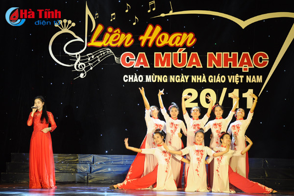 soi dong dac sac dem van nghe tri an thay co giao