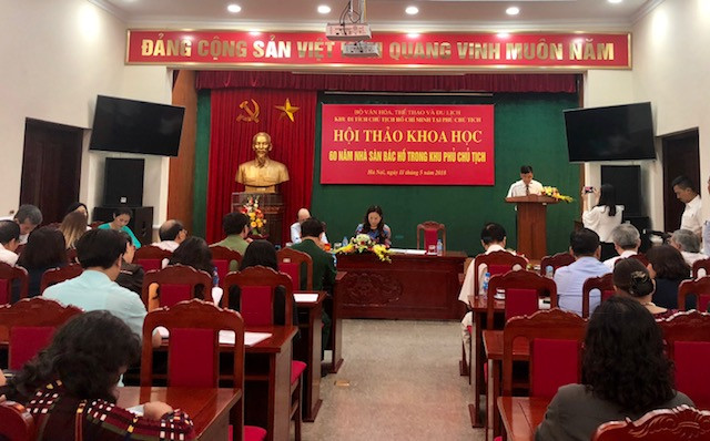 Triển lãm "60 năm Nhà sàn Bác Hồ trong Khu Phủ Chủ tịch" ảnh 4 trien lam 60 nam nha san bac ho trong khu phu chu tich