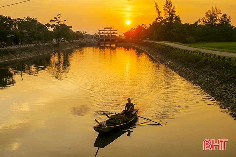 binh di xom chai giua long thanh pho ha tinh