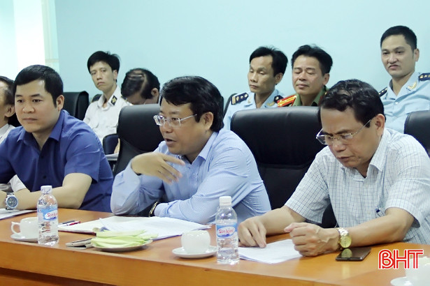 Tạo thuận lợi cho người, hàng hóa, phương tiện qua Cửa khẩu quốc tế Cầu Treo ảnh 4 tao thuan loi cho nguoi hang hoa phuong tien qua cua khau quoc te cau treo