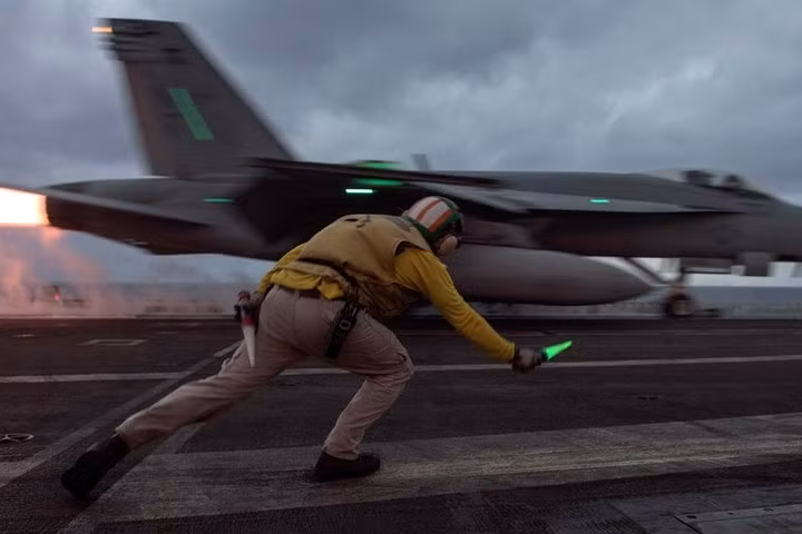 hinh anh an tuong it thay ve cac hoat dong ben trong hai quan my