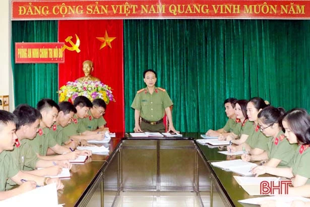 xay dung luc luong an ninh chinh tri noi bo cong an ha tinh ngay cang vung manh