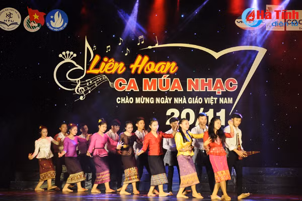 soi dong dac sac dem van nghe tri an thay co giao