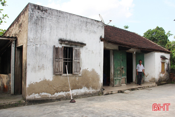 gia dinh thanh nien ha tinh tu nan tren dat thai xoay xo dua thi the con ve